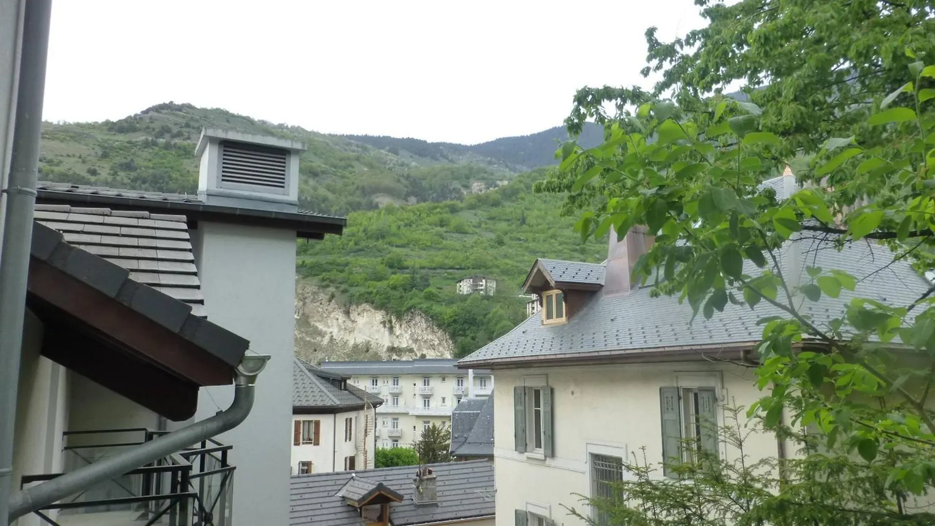 Apartment Studio Cosy Proche Telecabine Et Thermes, Balcon Ombrage, Wifi Inclus, Animaux Acceptes - Fr-1-512-125 Brides-les-Bains France
